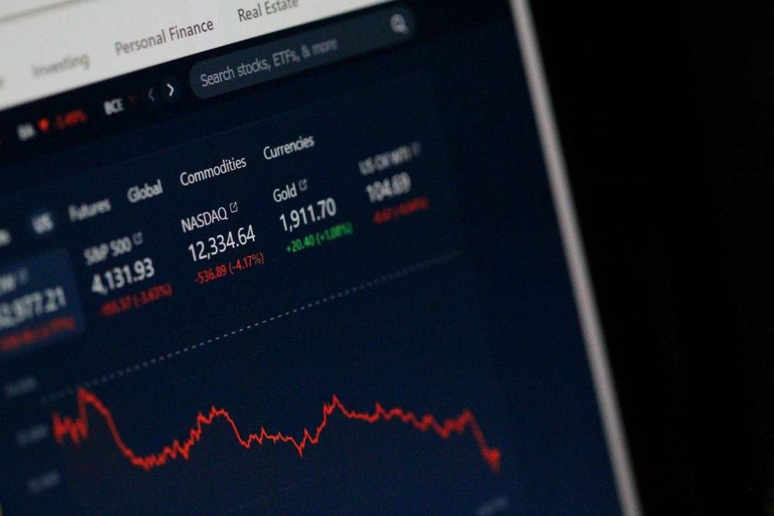 Stock Market Today: Stock Market Wavers Amid Trump’s Fed Feud and Trade Threats cover