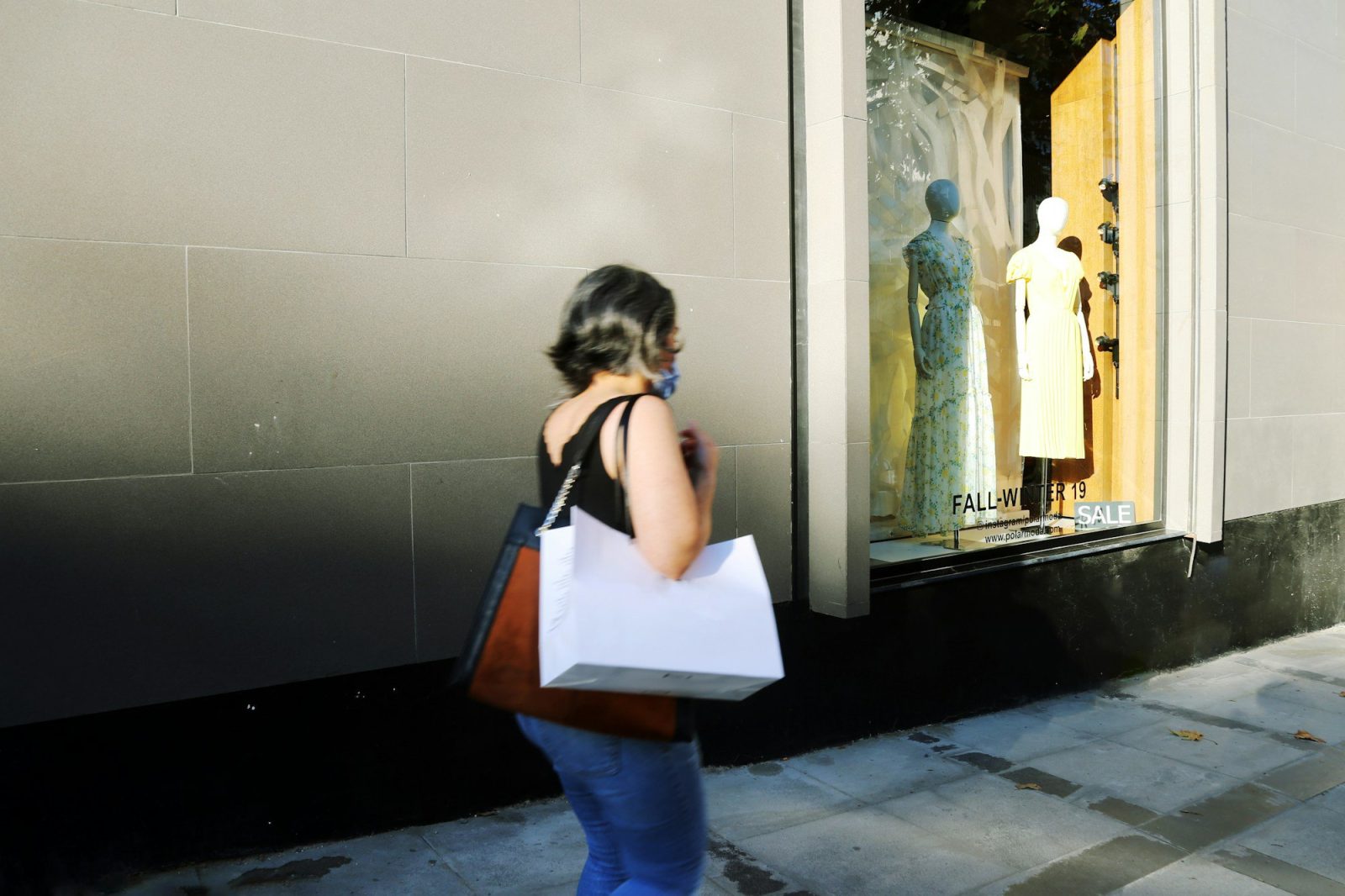Consumer Sentiment Slips in August as Inflation Concerns Persist cover