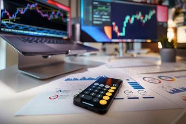 Stock Market Today: ​Stocks Rise as Weak Jobs Data Fuels Rate-Cut Bets and Fed Scrutiny cover