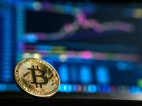 ​Bitcoin Slips Below $112,000 as Market Sentiment Turns Cautious cover