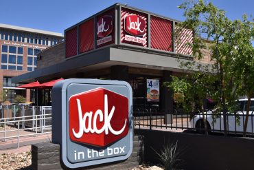 Jack In The Box Stock Tanks After Del Taco Fire Sale – What Investors Need To Know cover