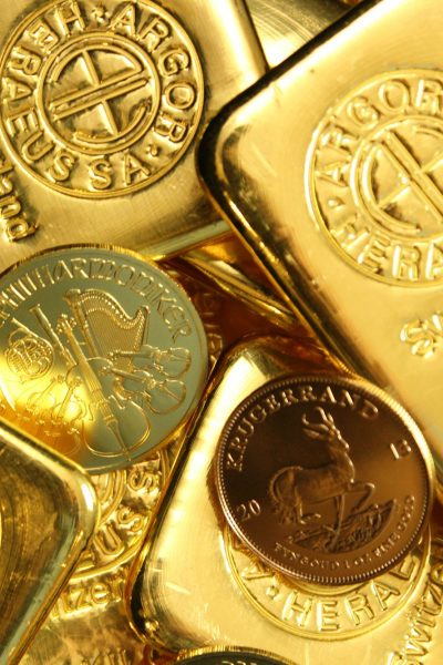 gold and silver round coins