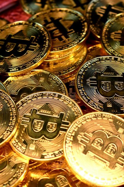gold and silver round coins